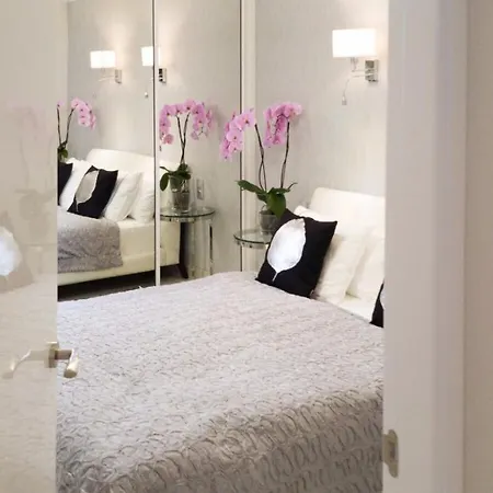 Malibu Grey Apartment